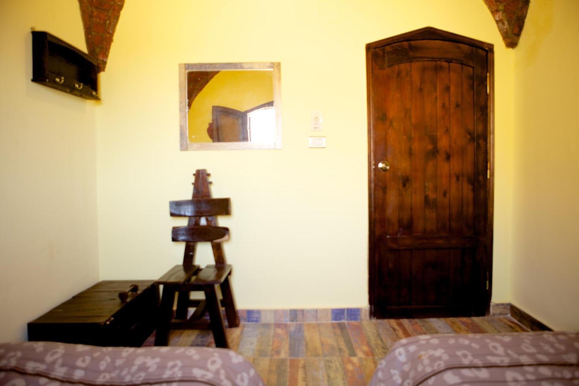 Hadouta Masreya Nubian Guest House 阿斯旺 外观 照片