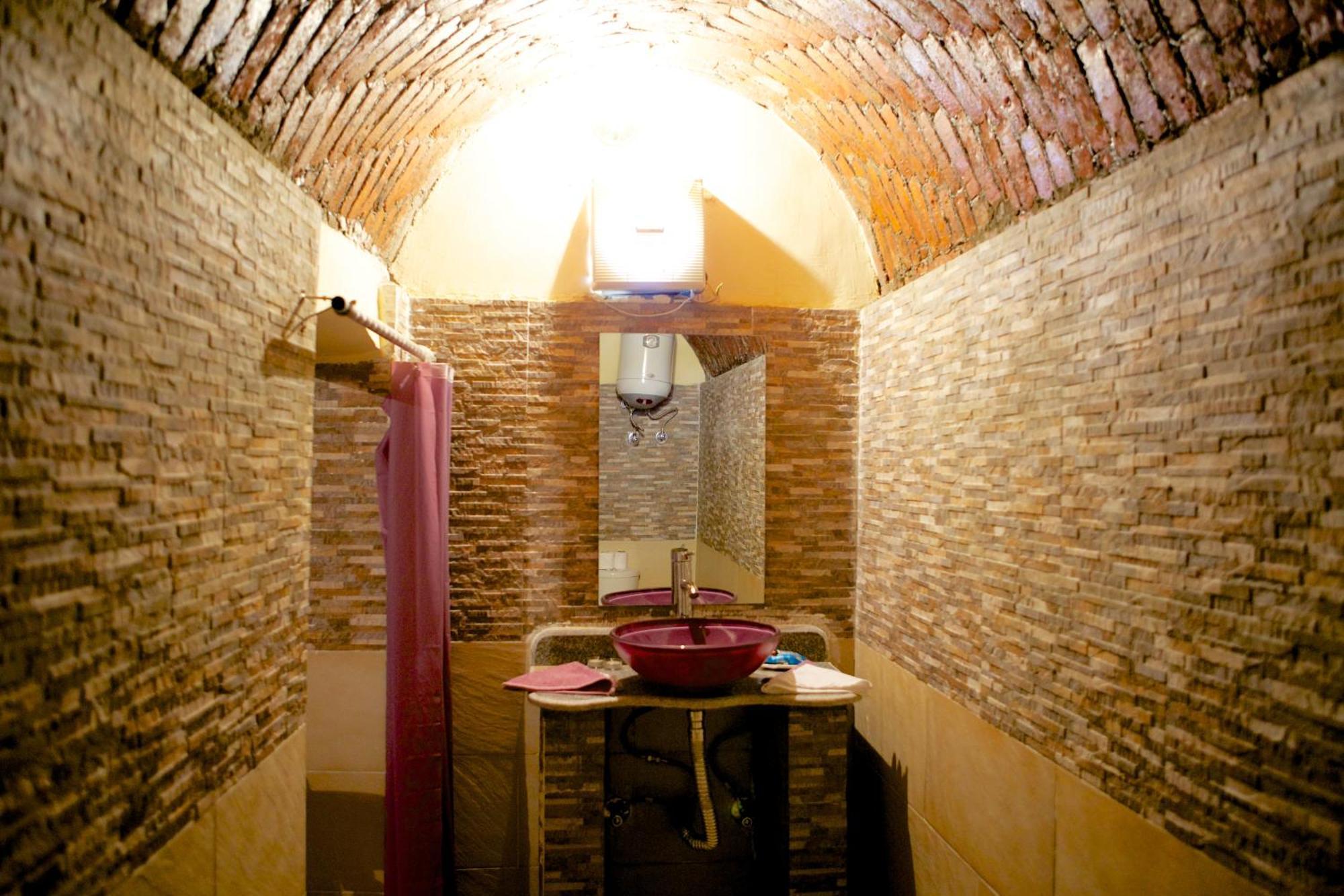 Hadouta Masreya Nubian Guest House 阿斯旺 外观 照片
